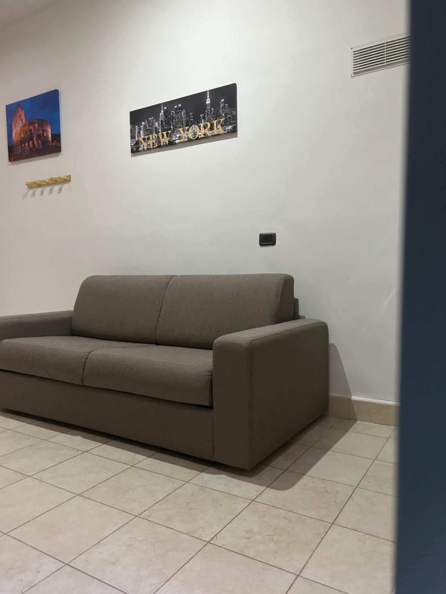 La Dependance Apartment บาร์เลตตา ภายนอก รูปภาพ